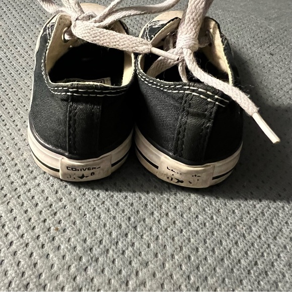 Black toddler 8 converse lows - Picture 5 of 5